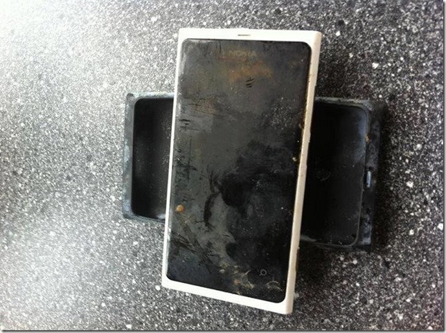 Nokia Lumia 800: A Phone That Survived Over Three Months Underwater!