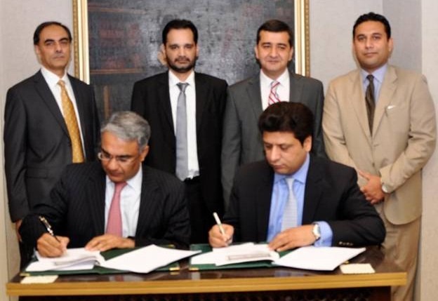 HBL Partners with NADRA to Stretch its Branchless Banking Reach
