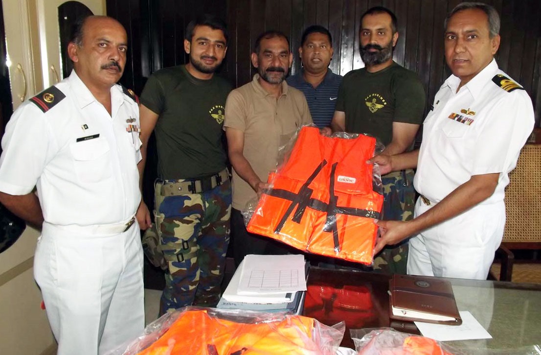 Ufone Provides Life Jackets to Pakistan Navy for Flood Relief