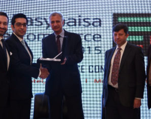 Governor State Bank of Pakistan, Mr. Ashraf Mahmood Wathra presenting the Innovation Award to Inov8 co-founders Hasnain Sheikh and Bashir Sheikh. Present alongside are Chairman PTA, Dr. Ismail Shah and other dignitaries.
