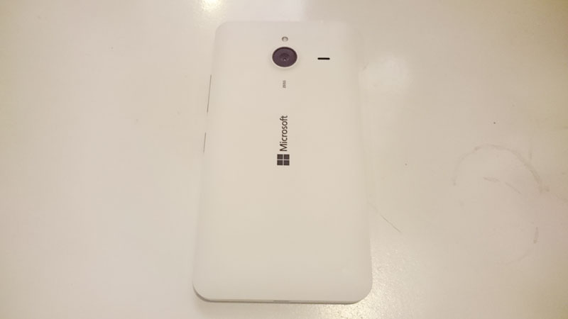 Lumia_640XL_003