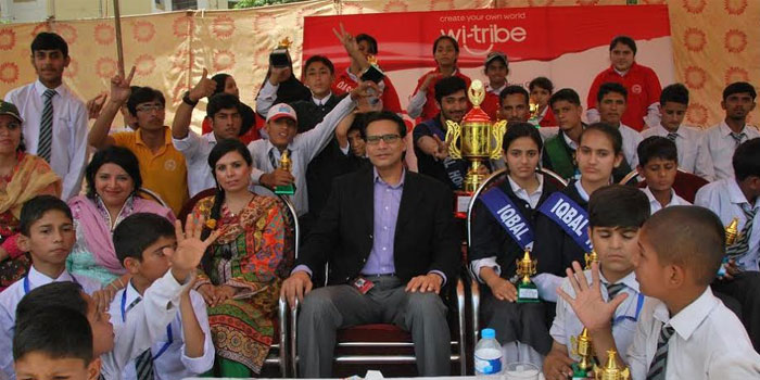 Mr. Azfar Noman Jafri (Director IT, wi-tribe Pakistan) along with the team and the winners of HIC Sports Gala 2015 at National Special Education Centre for Hearing Impaired Children