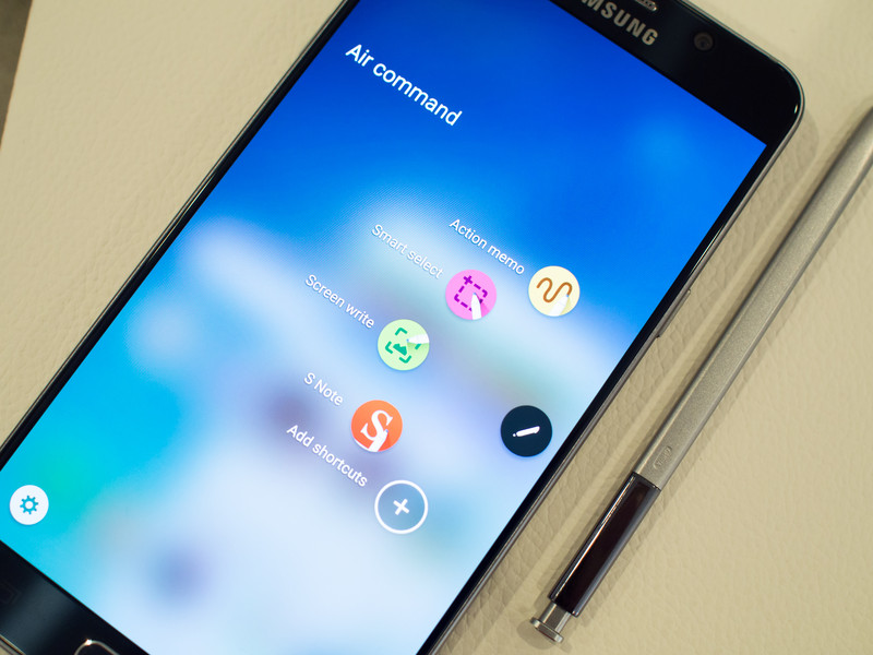 Samsung Finally Fixes the Backwards Pen Problem on Note 5