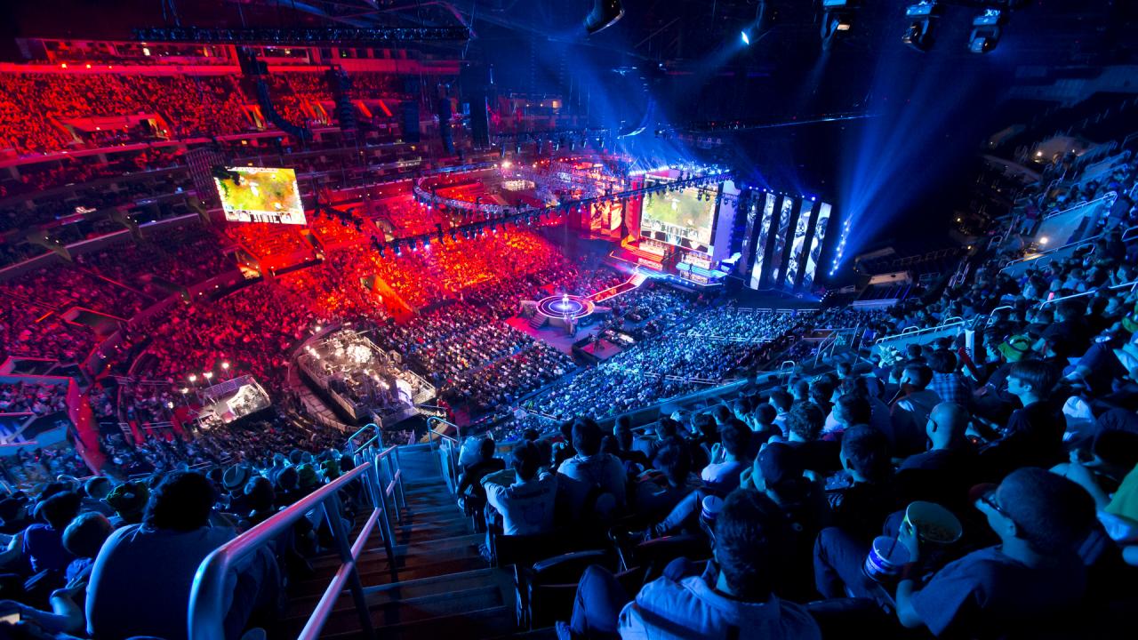 eSports Industry Grows to Almost $500 Million in 2016