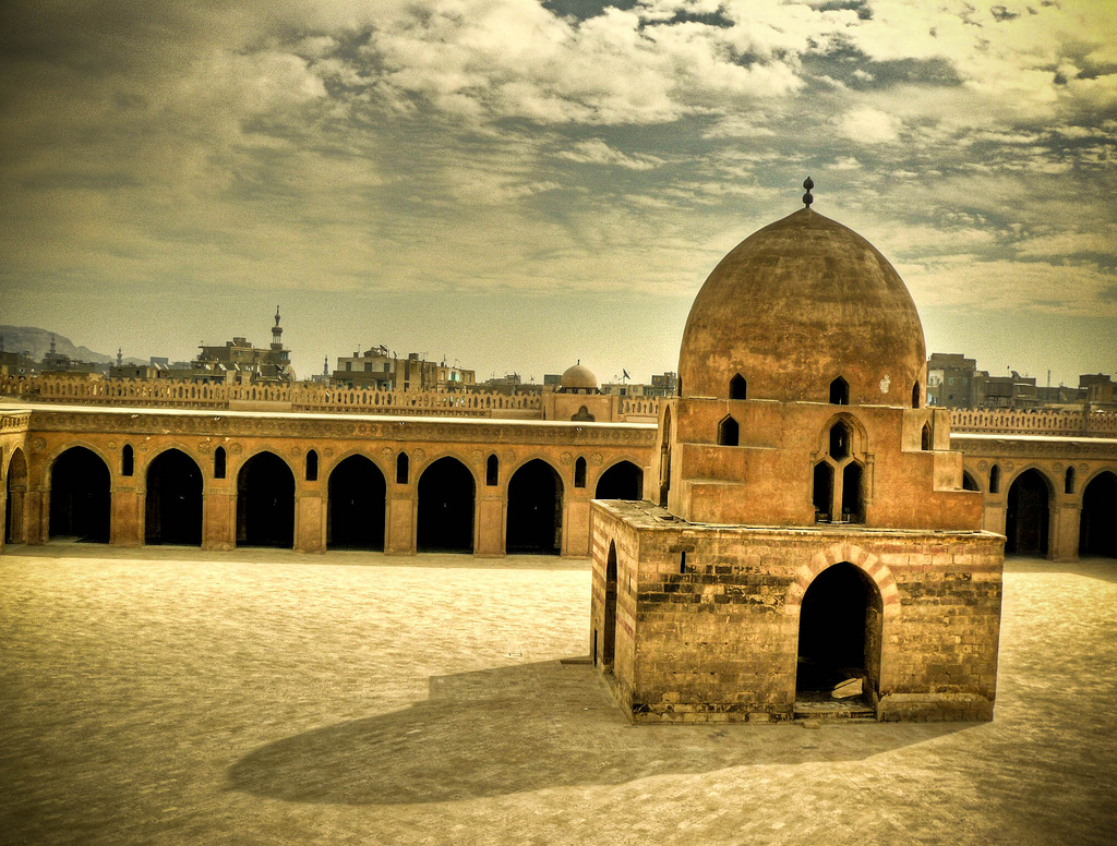 Ahmed-Ibn-Tulun-mosque-hospital
