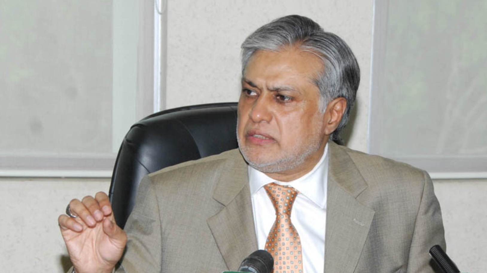 PM Removes Dar from Economic Coordination Committee