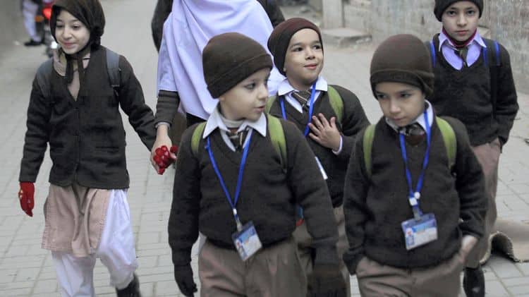 KPK Establishes Regulatory Body to Put a Check On Private Schools