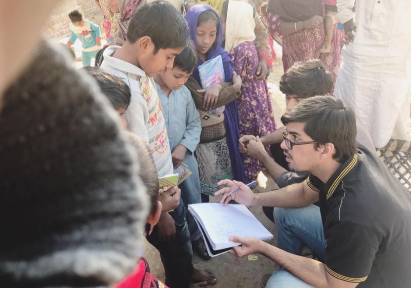 This Pakistani’s Slum School Teaches Unprivileged Children in Faisalabad