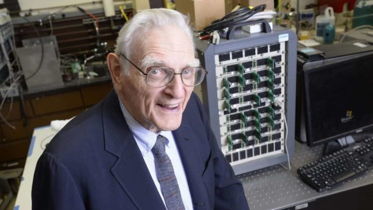 Lithium Ion Pioneer Discovers New Longer Lasting Rechargeable Batteries