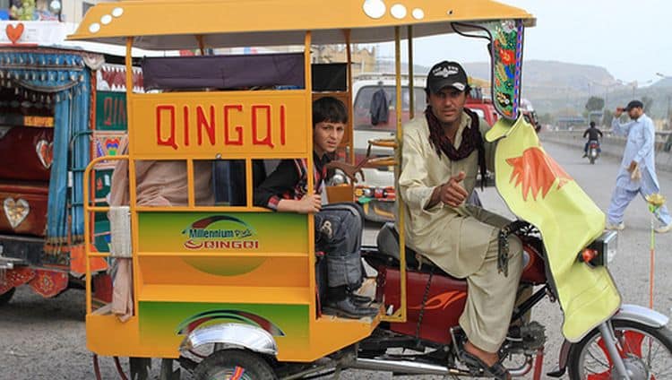 SC Bans Unregistered Qingqi Rickshaws Across Pakistan