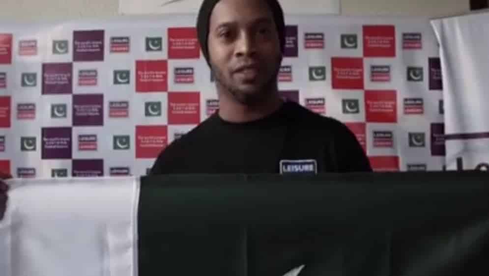 Football Legend Ronaldinho is Coming to Pakistan!