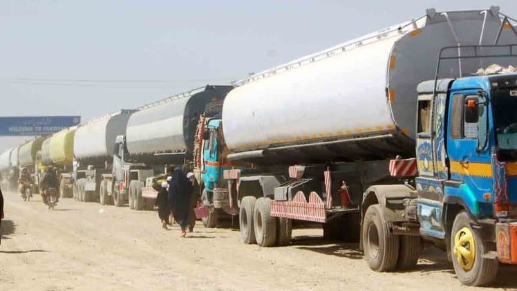 Oil Tanks Strike Ends After Successful Talks with the Govt