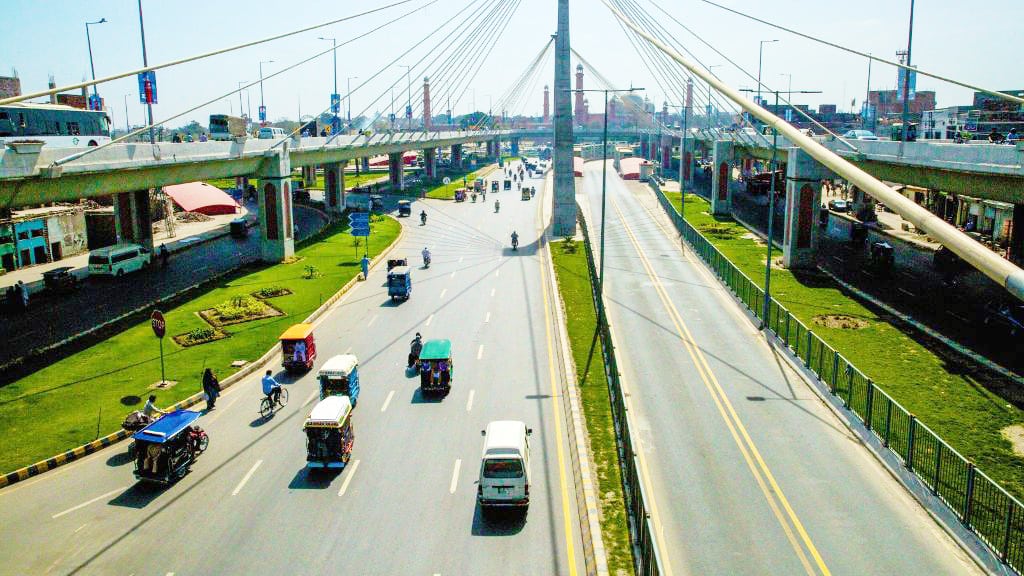 ADB Approves $335 Million Loan For Peshawar Bus Transit Corridor