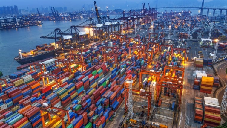 Exports Fall by a Massive 47.24% in April 2020