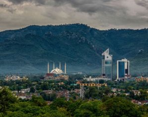 faisal mosque and margalla hills islamabad view