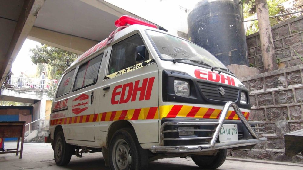 Traffic Warden Fines Edhi Foundation Ambulance in Lahore