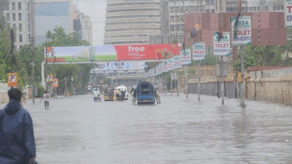 Rains Kill 10 People in Karachi