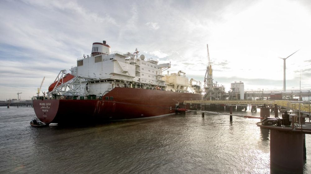 Qatar to Start Direct Shipping Services to Karachi