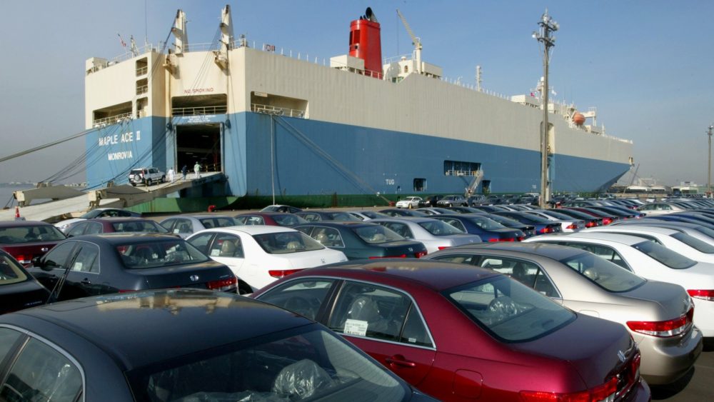 Govt Decides to Collect Taxes on Imported Vehicles in Dollars | propakistani.pk