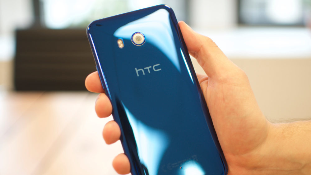 Blue HTC U11 back