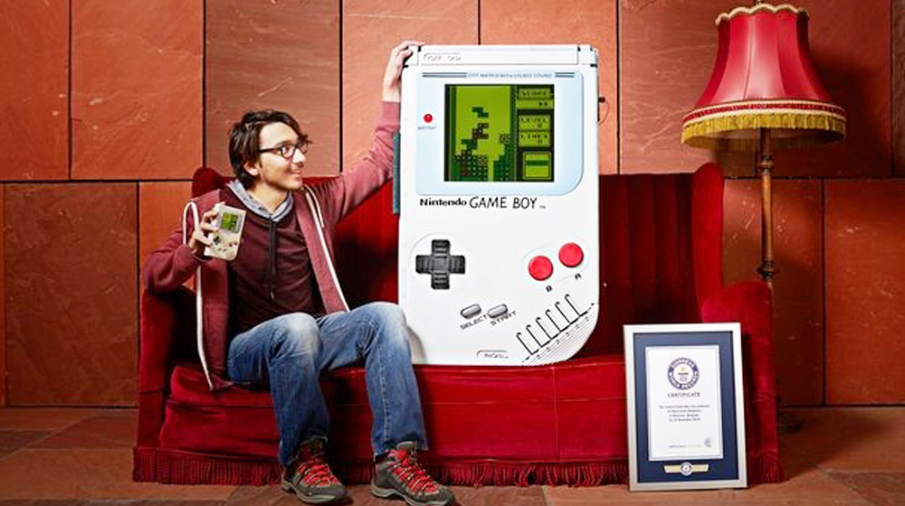 This is the World’s Biggest GameBoy!