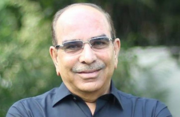 malik riaz smiling