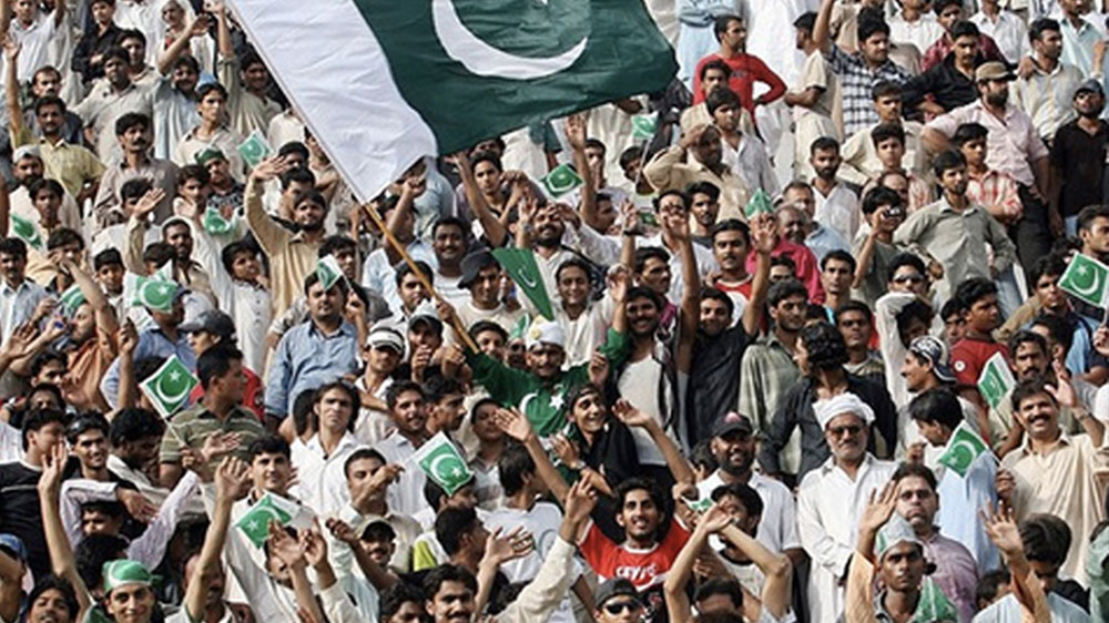 Pakistan's Population to Cross 242 Million by 2025