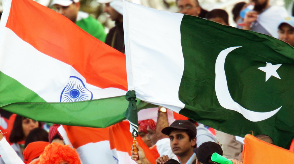 pakistan and india flags