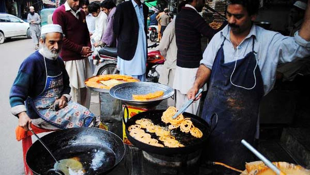 Roadside Stalls Becoming A Serious Issue for the Public, Doctors & PFA