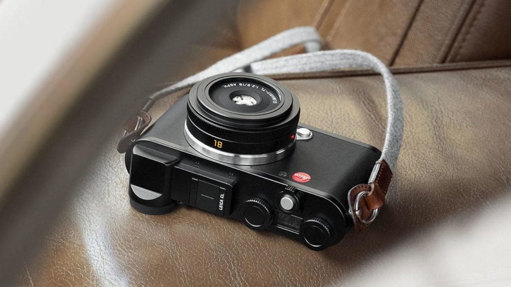 Leica Goes Retro with its Latest Mirrorless Camera