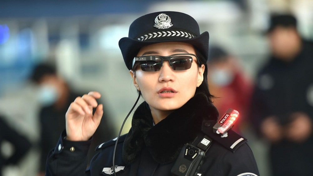 Chinese Police To Use These Futuristic Facial Recognition Glasses to Catch Criminals