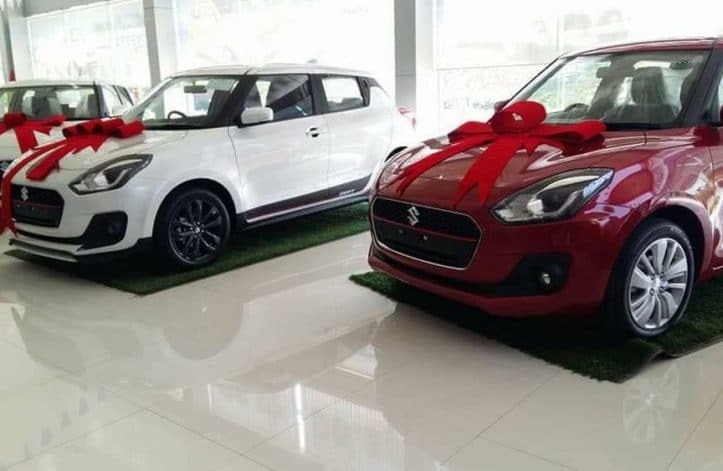 Suzuki Swift 2018 in White and Red