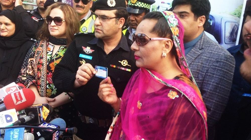 KP Govt Starts Issuing Driving Licenses to Transgender People