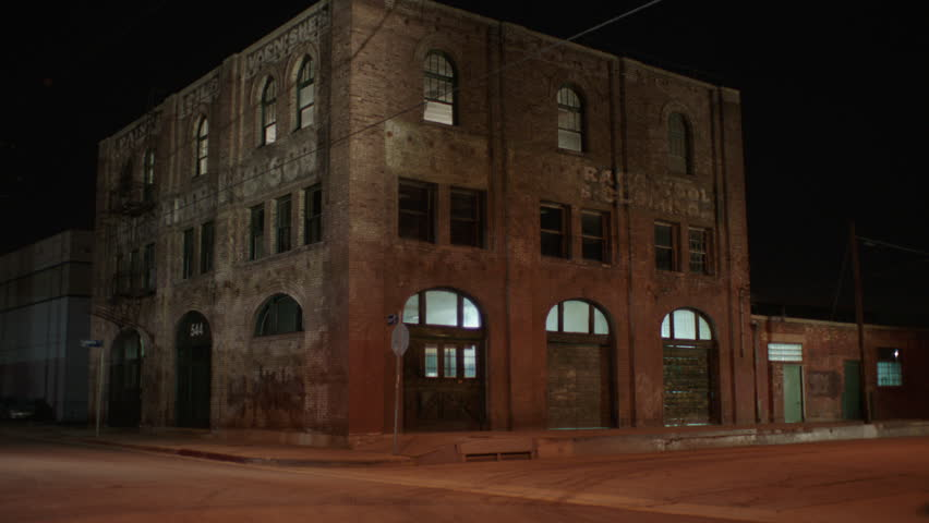 building image in night 