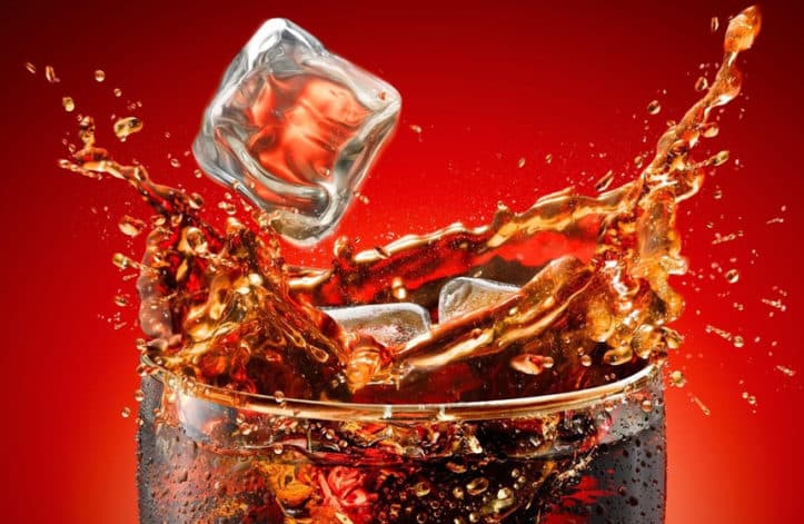 Coca cola in glass hd