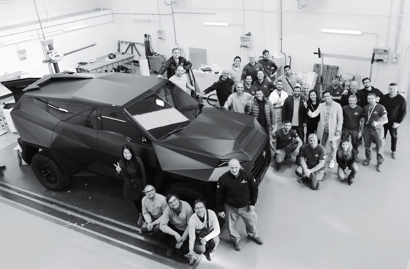 Karlmann King and manufacturer team