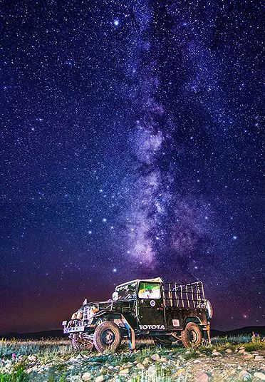 jeep and stars