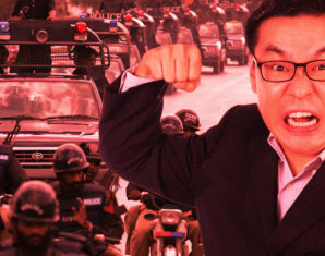 Angry Chinese Man on pakistani police