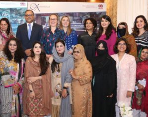 15 Womens Karandaaz Pakistan