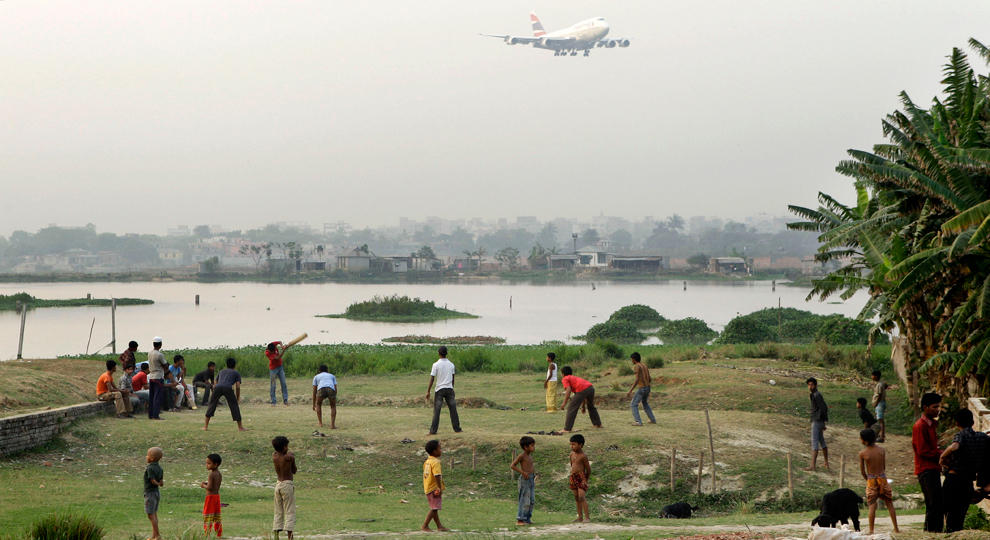 Passenger Plane in Dhaka