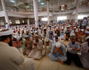 karachi mosque prayers