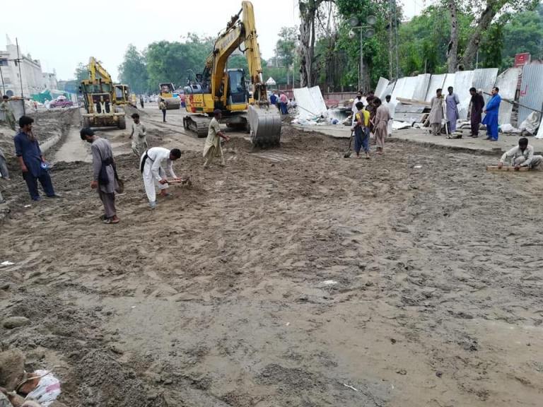 Filling Sinkhole at Mall Road Lahore