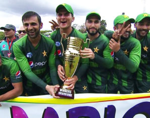 pakistani team wins t20i Tri series