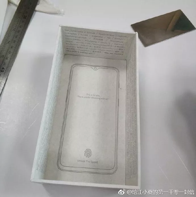 OnePlus 6T Box