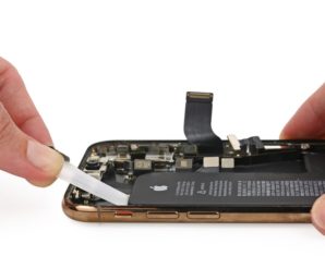 iPhone XS and XS Max teardown