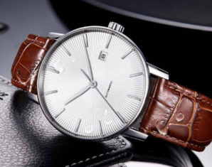 TwentySeventeen Light Mechanical wristwatch