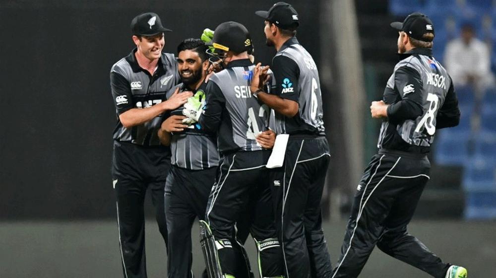 NZ Face Double Blow Ahead of Pakistan ODIs | propakistani.pk