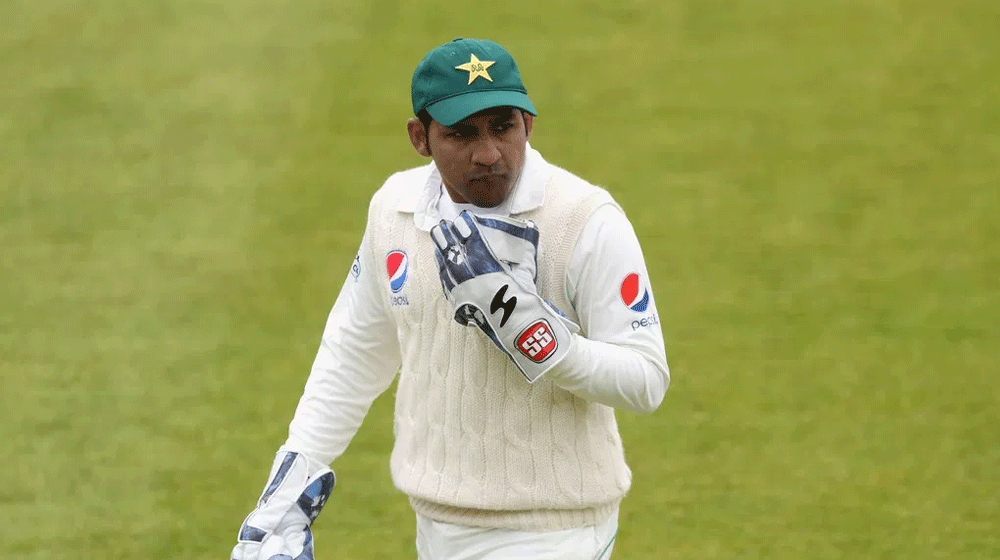 Former Captain Advises Sarfaraz to Retire From Tests