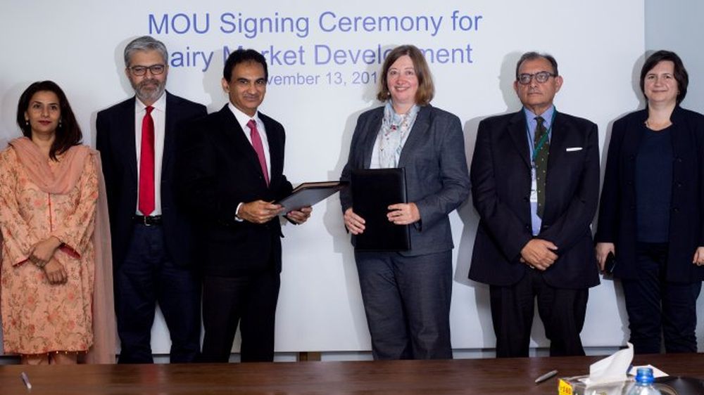 Engro Foods Signs MoU With World Bank’s IFC for Dairy Development in Pakistan