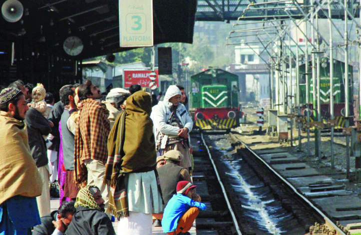 Pak Railways Announce Alternative Arrangements for Train Commuters | propakistani.pk